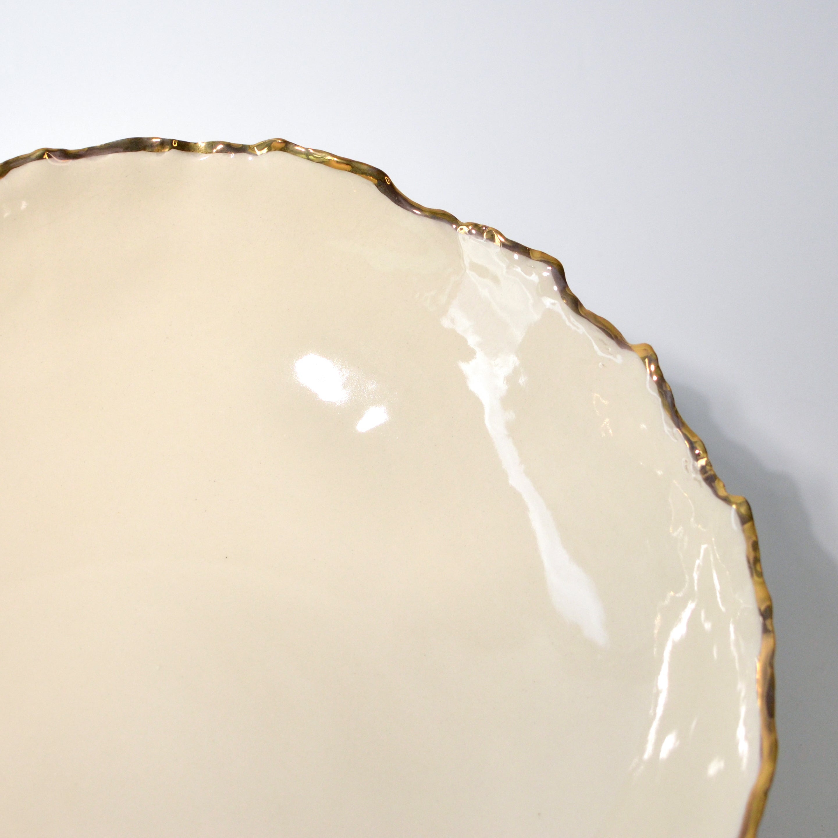 Pedestal bowl with Gold ruff rim – DECORE