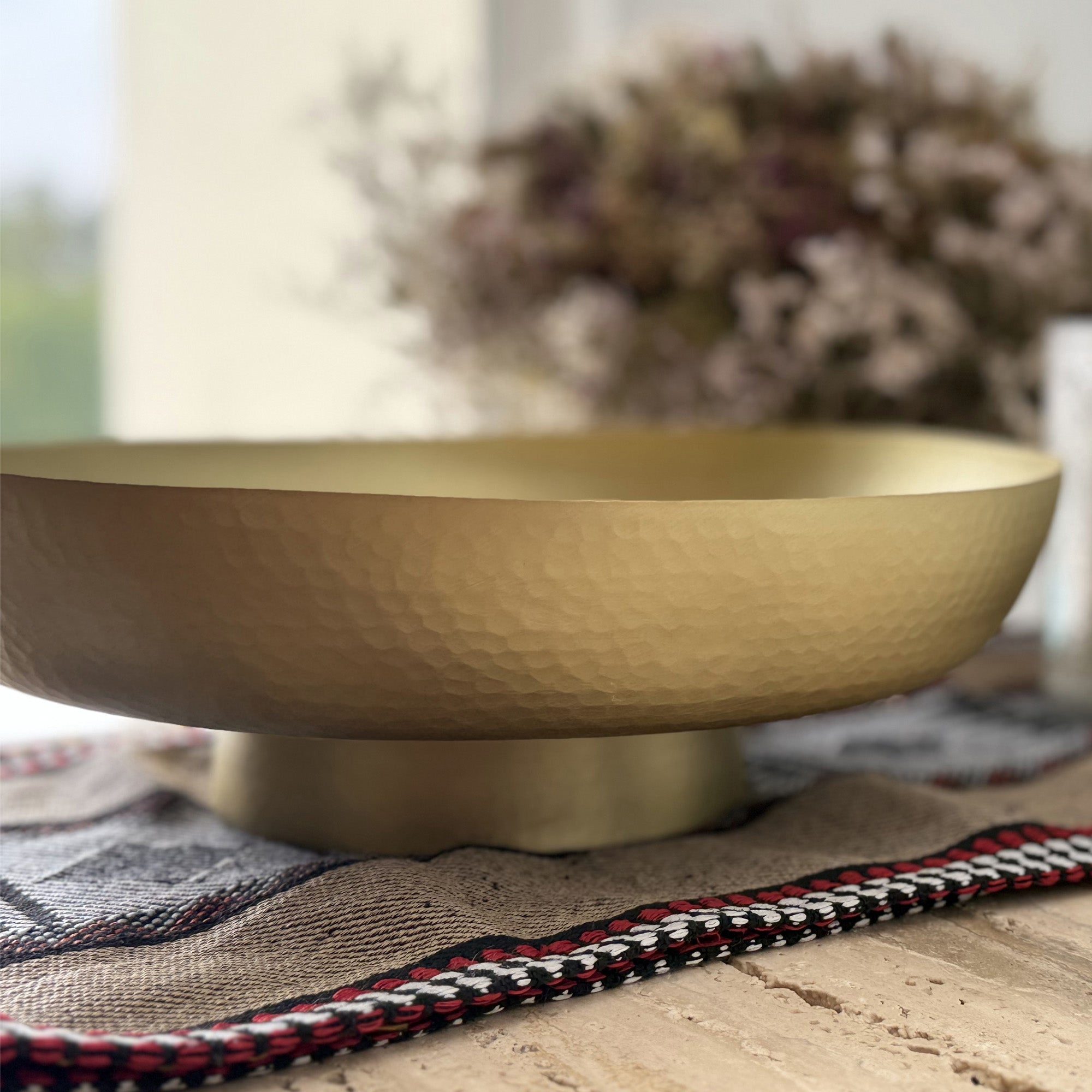 Brass bowl on big leg (35cm) - Gold