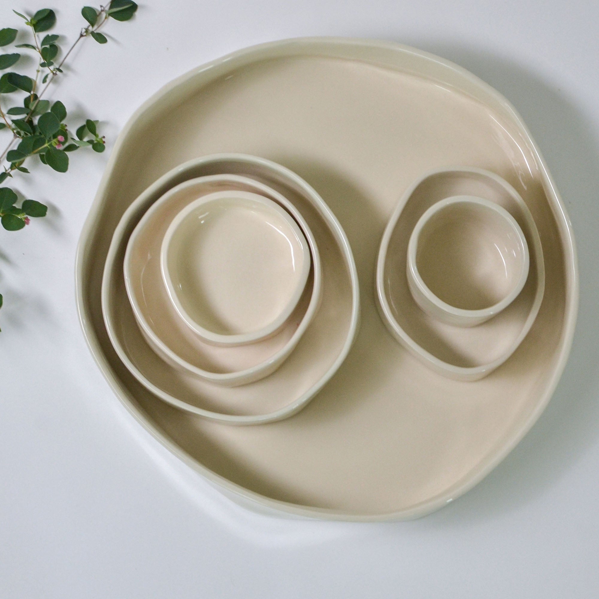 White collection - Elongated half deep serving bowl | Low rim (4cm)