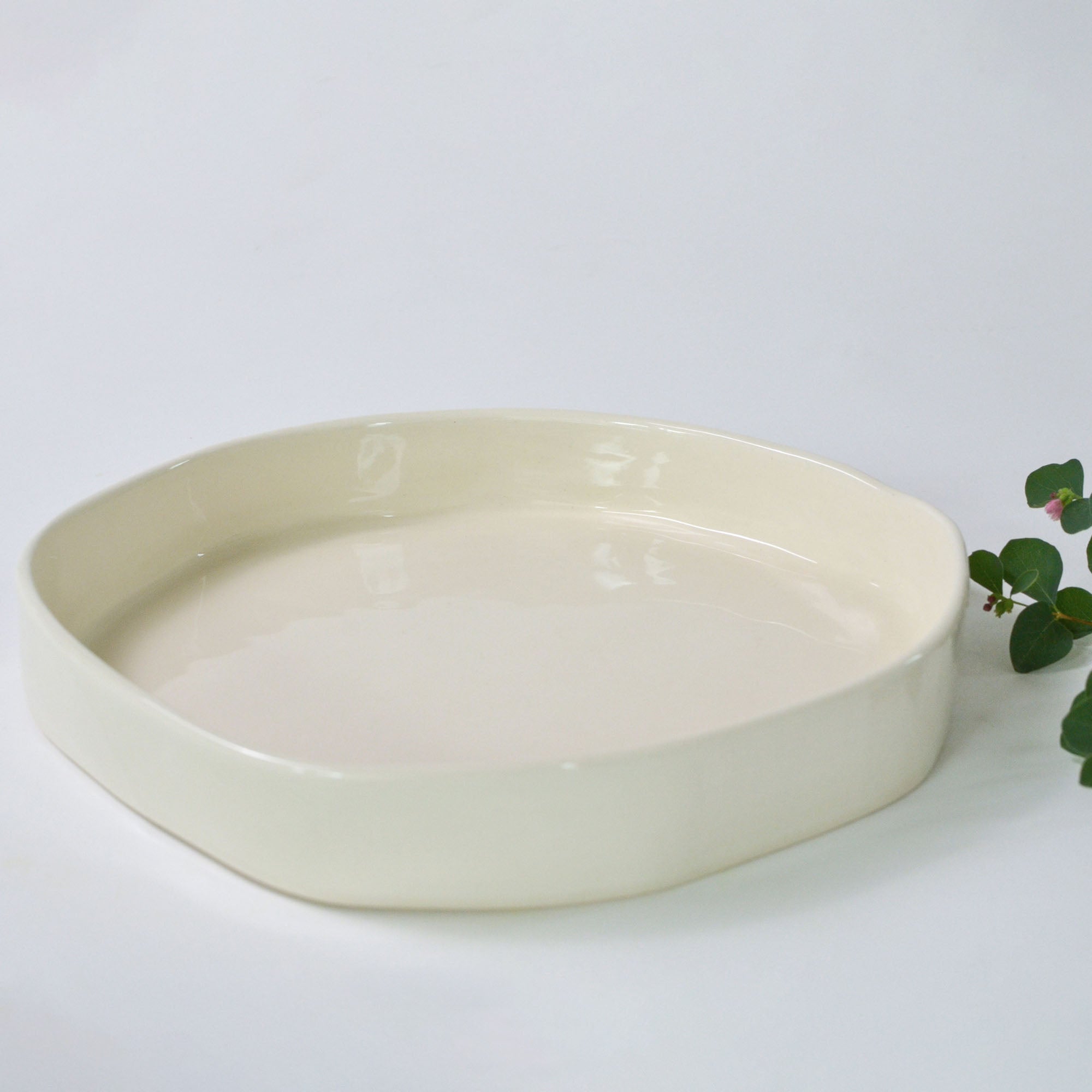 White collection - Round half deep serving bowl | Low rim (4cm)